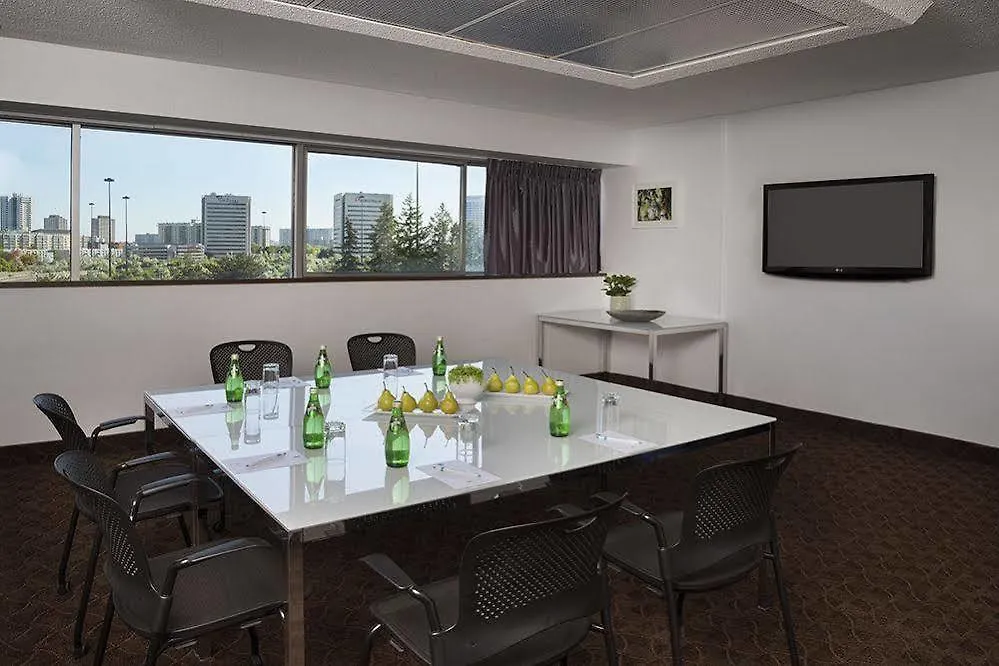 فندق وأجنحة تورونتو دون فالي 3*,  كندا